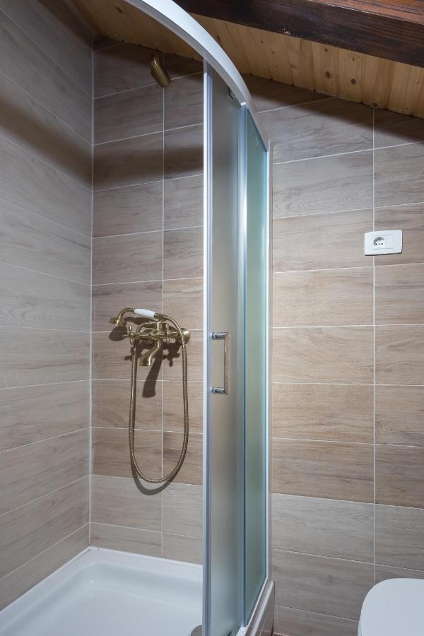Villa Kuca Za Odmor Joko I Jeka à Bogatić Extérieur photo