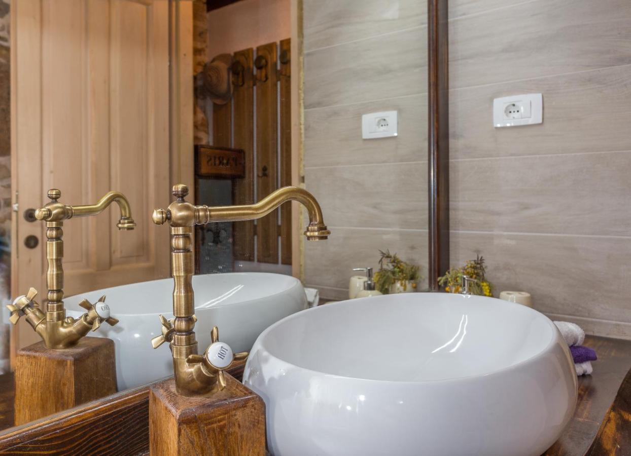 Villa Kuca Za Odmor Joko I Jeka à Bogatić Extérieur photo